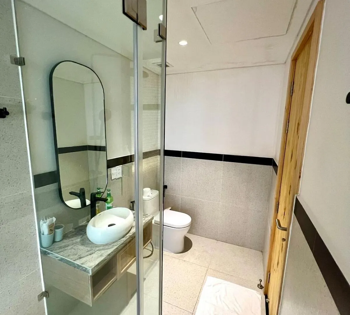 Aqua Blue Ocean View Condo - Free Swimming Pool ホイアン アパート