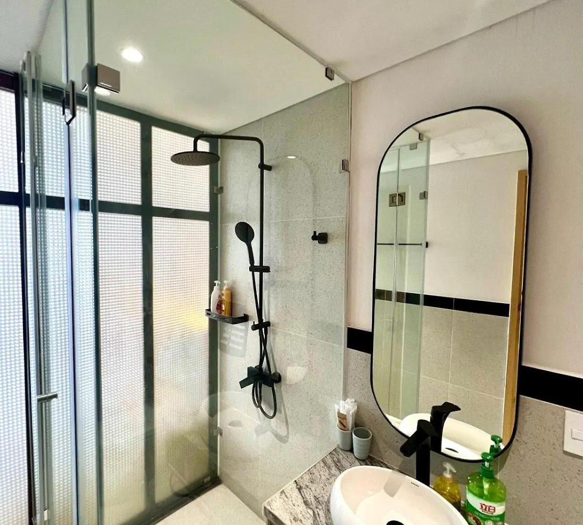 アパート Aqua Blue Ocean View Condo - Free Swimming Pool ホイアン ベトナム